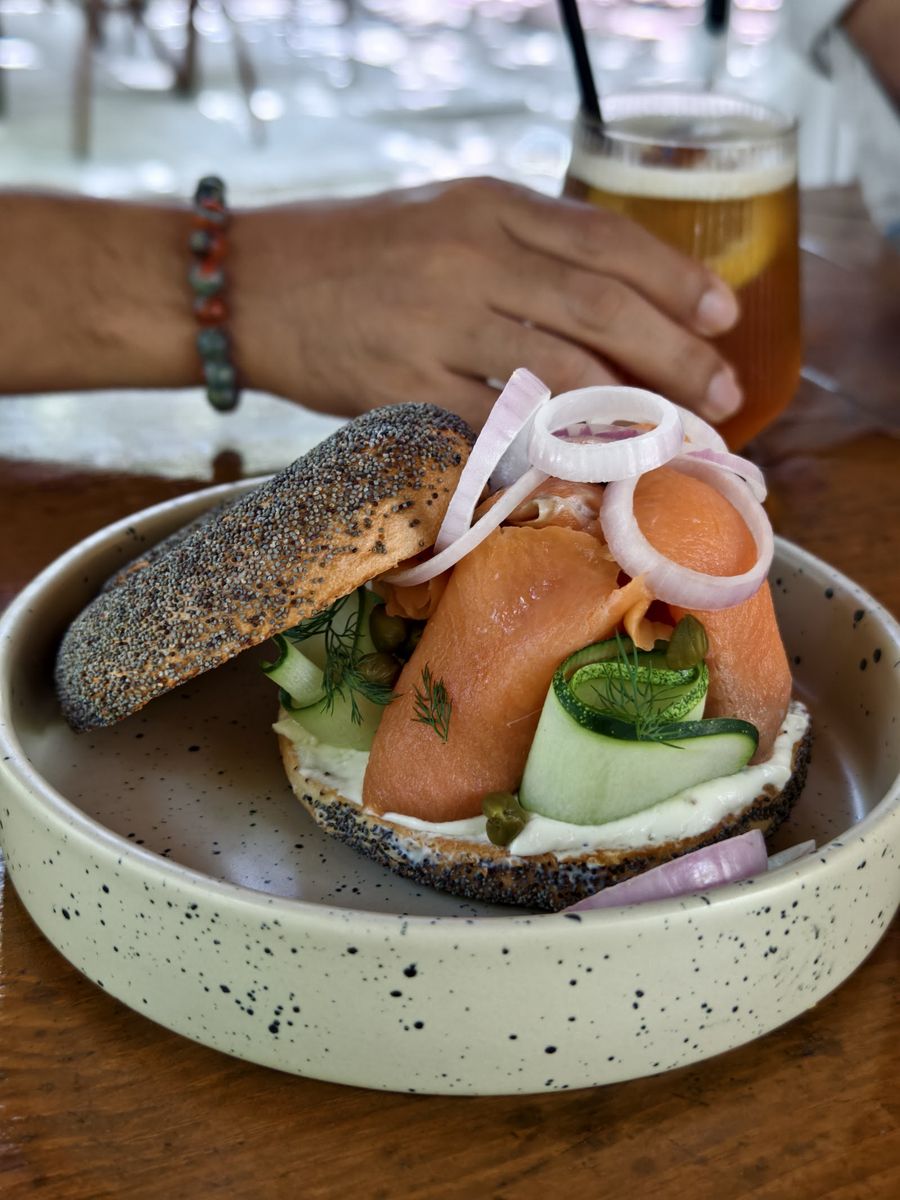 Smoked salmon bagel
